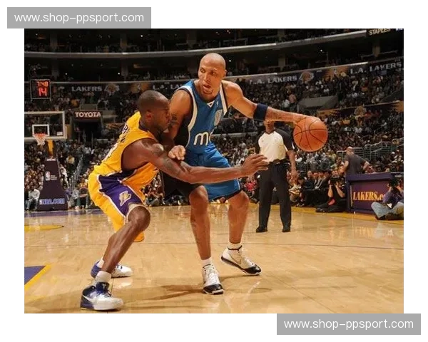 湖人vs.小牛：科比的史诗对决，紫金王朝的荣耀与挑战